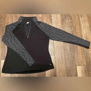 Long sleeve athletic shirt
